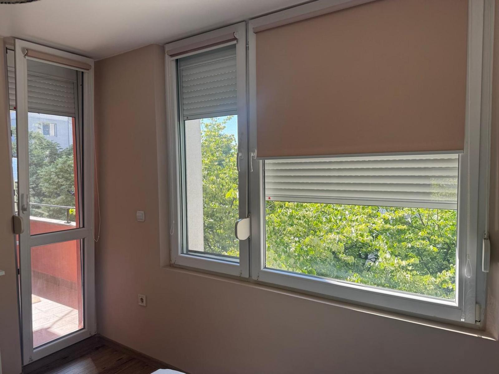 Lovely 1 Bedroom Apartment In The Heart Of Varna Esterno foto